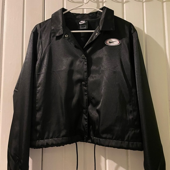 Nike floral cropped bomber jacket-small NWOT - Picture 4 of 10